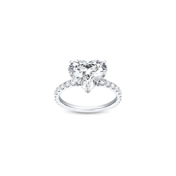 خاتم خطوبة "معوض أبدي" بألماسة مركزيّة قصّة قلب