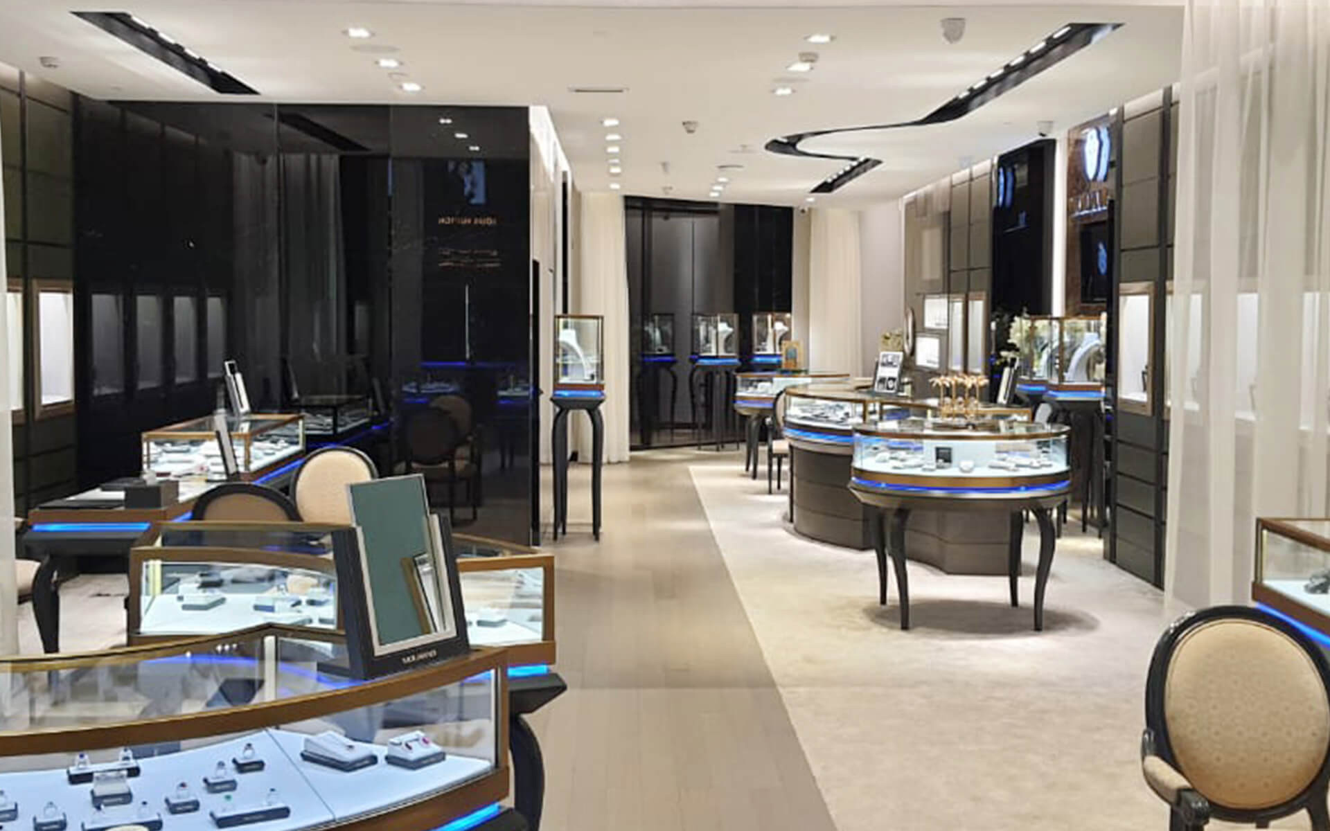 MOUAWAD BOUTIQUE RIYADH